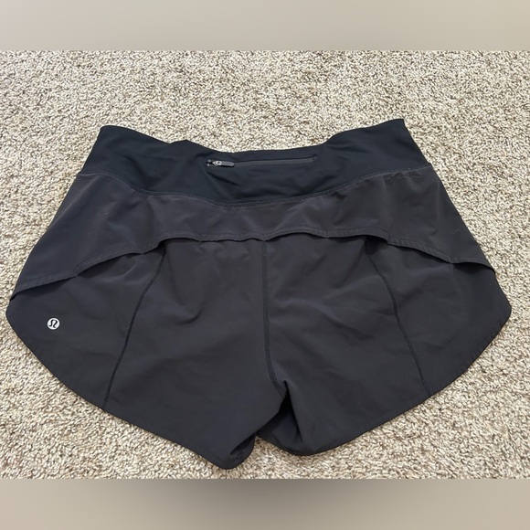 Lululemon Speed Up Mid-Rise Short 4"
Black Women's Size 12 Running Yoga Gym Prep - Picture 2 of 6
